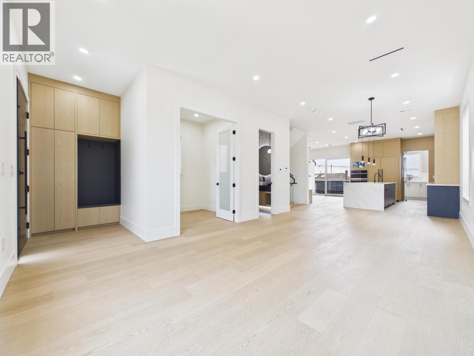 1 6512 Grant Street Property Photo 4