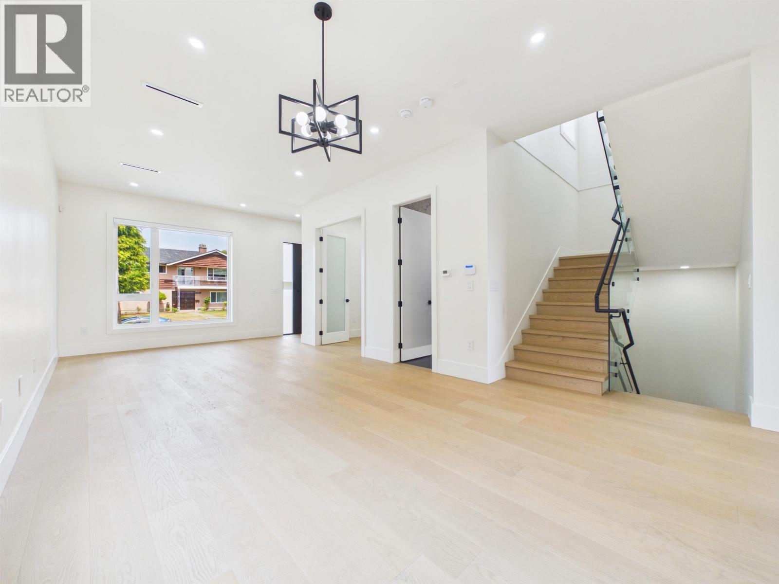 1 6512 Grant Street Property Photo 5