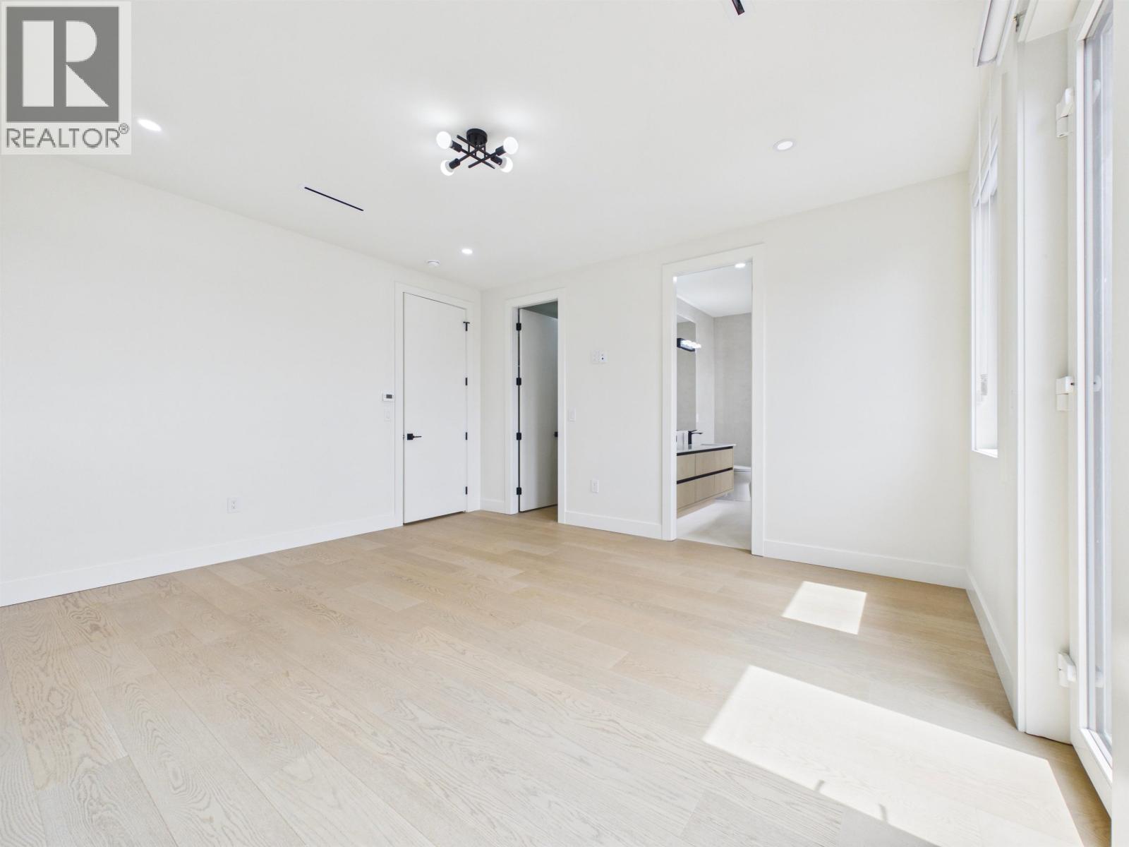 1 6512 Grant Street Property Photo 22