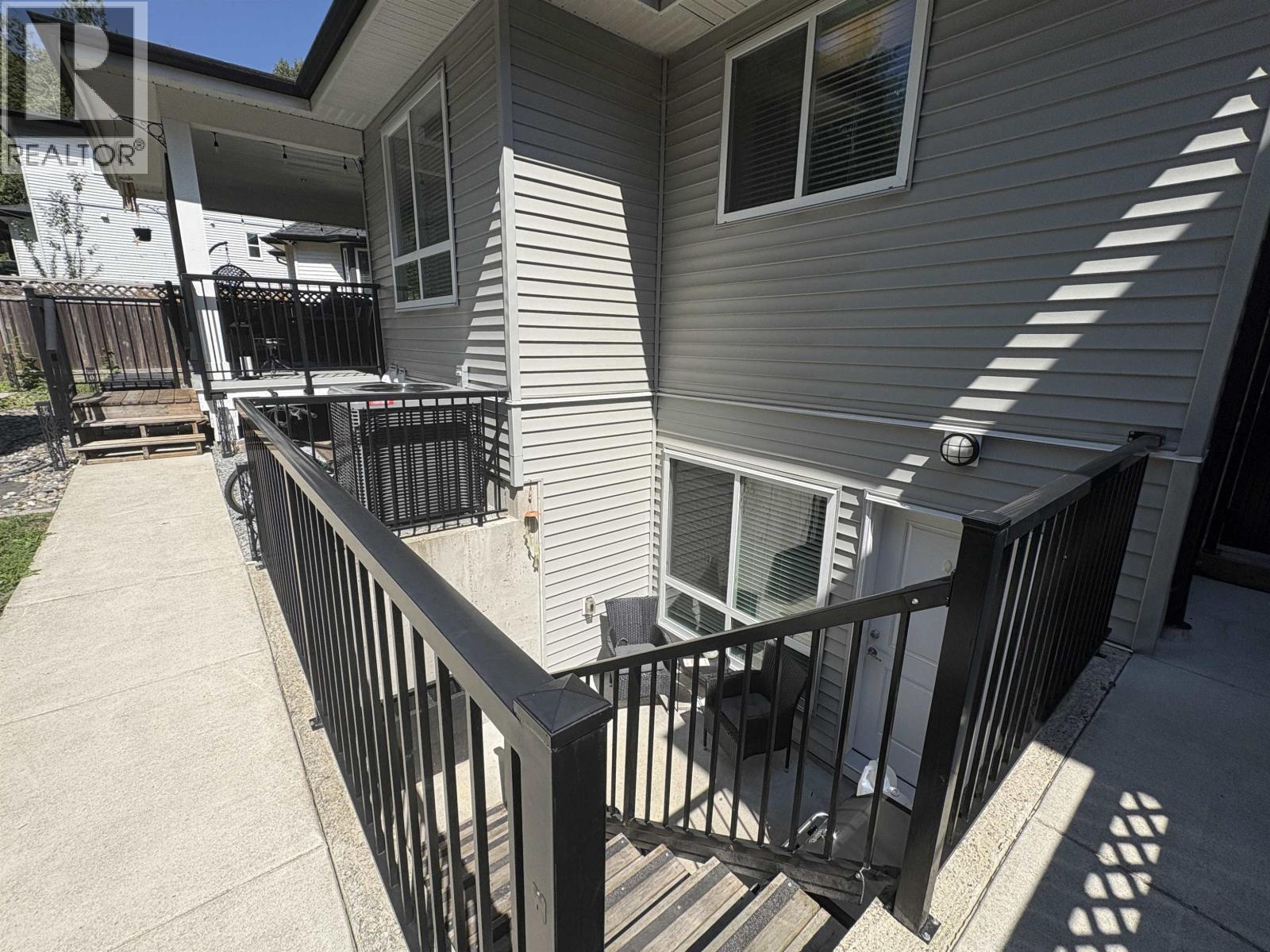 11353 242a Street Property Photo 34