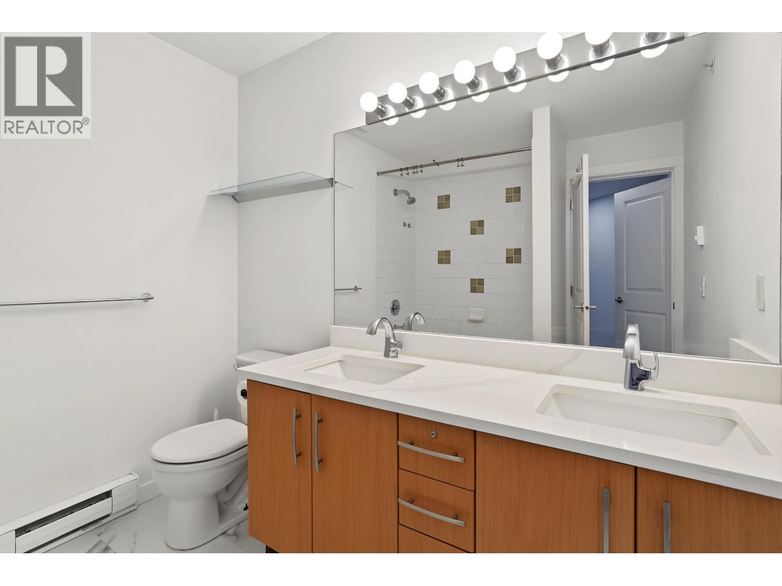 403 500 Klahanie Drive Property Photo 15