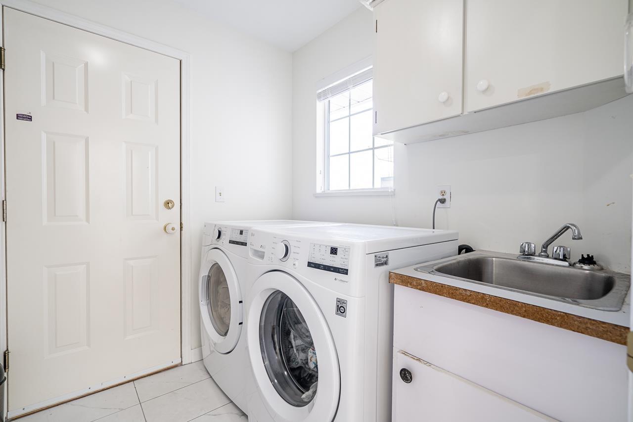 16158 16a Avenue Property Photo 14