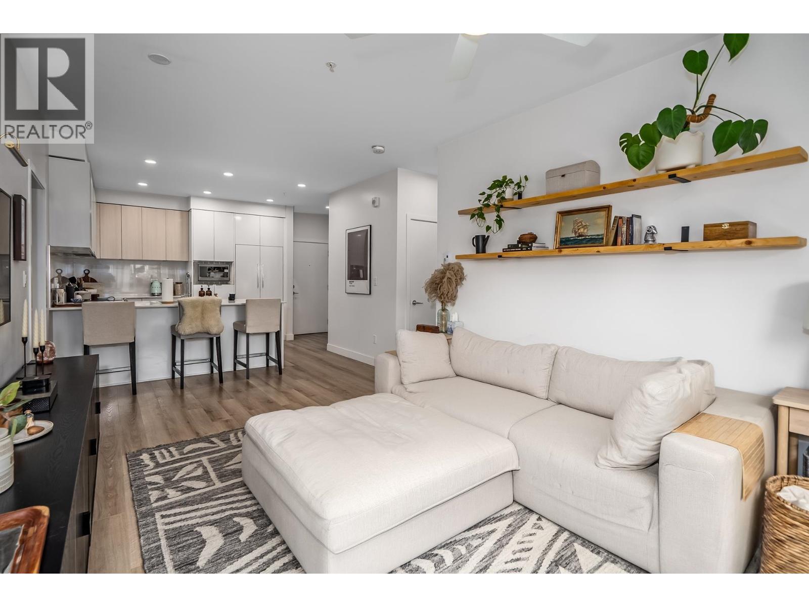 109 1892 Starling Drive Property Photo 3