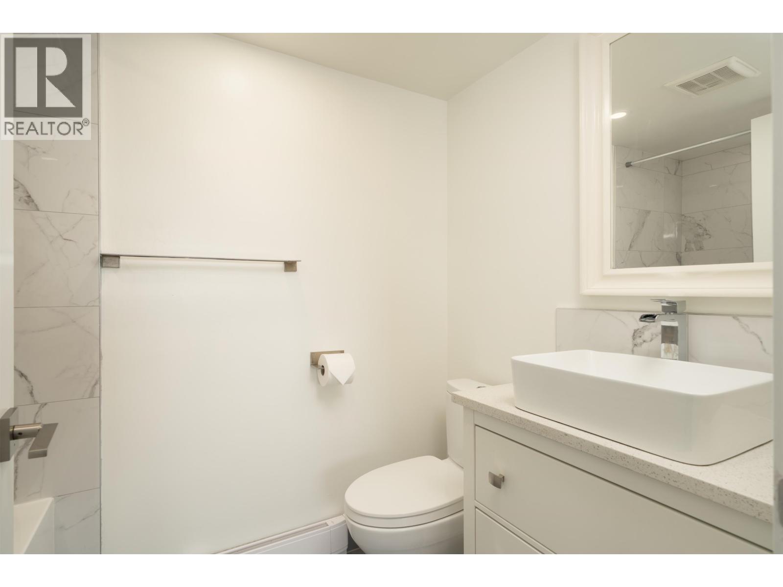 809 5189 Gaston Street Property Photo 15