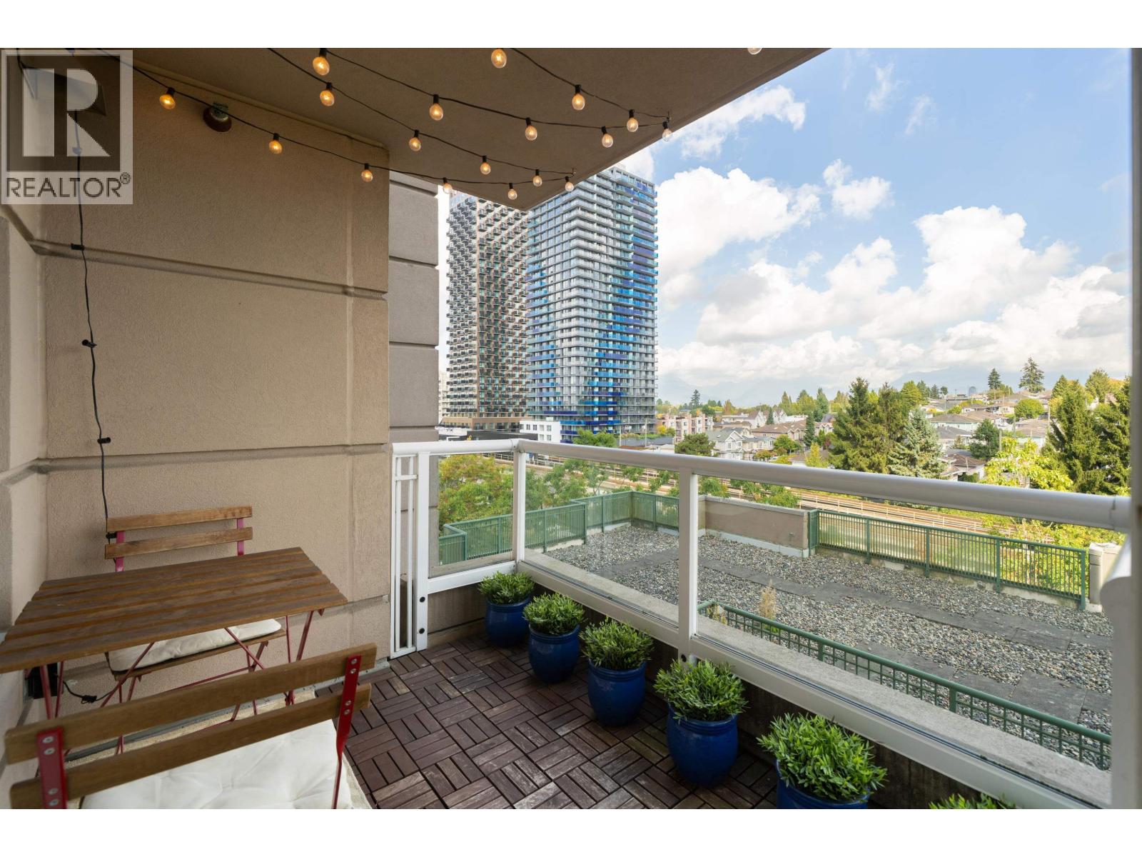 809 5189 Gaston Street Property Photo 18