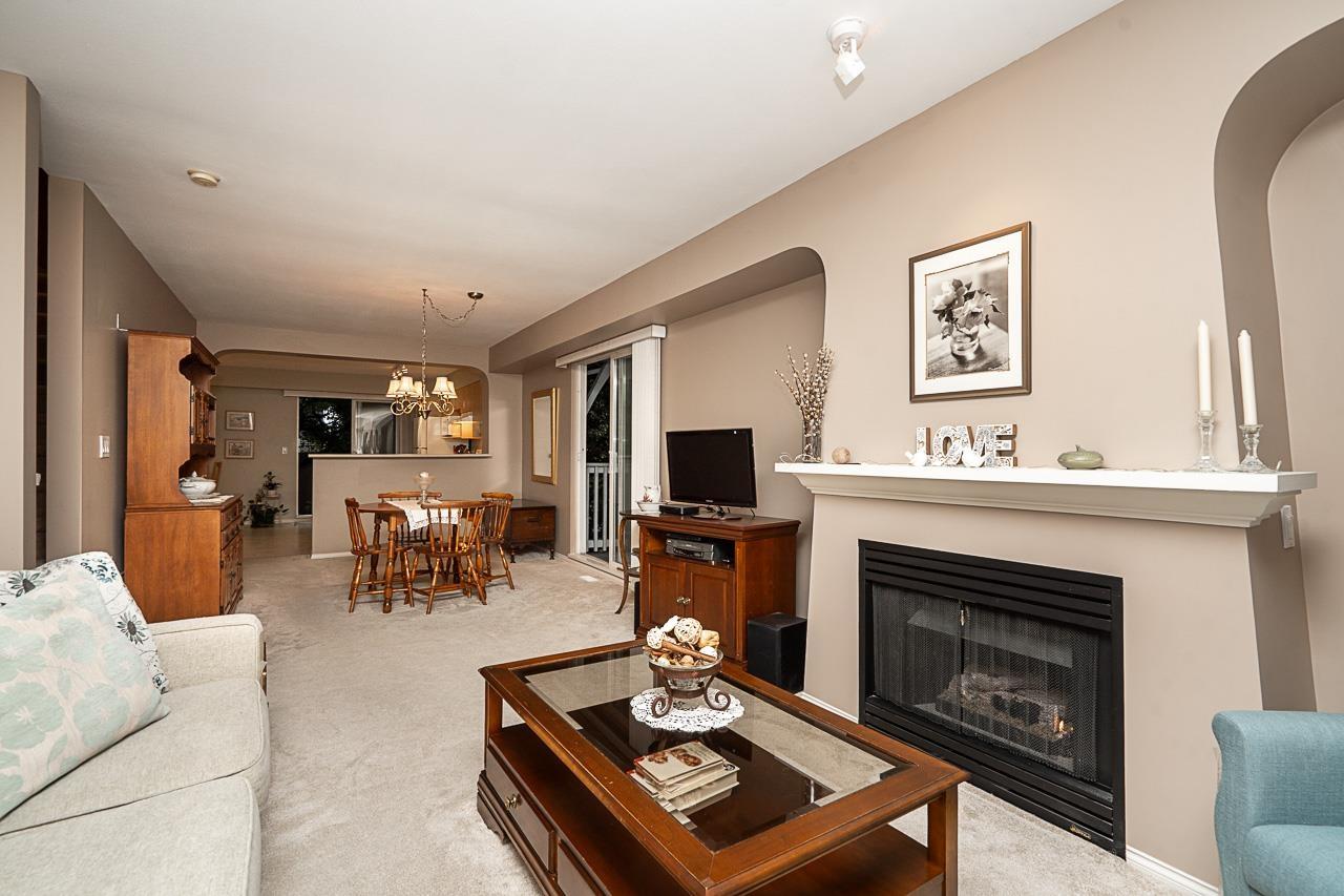14 8775 161 Street Property Photo 9