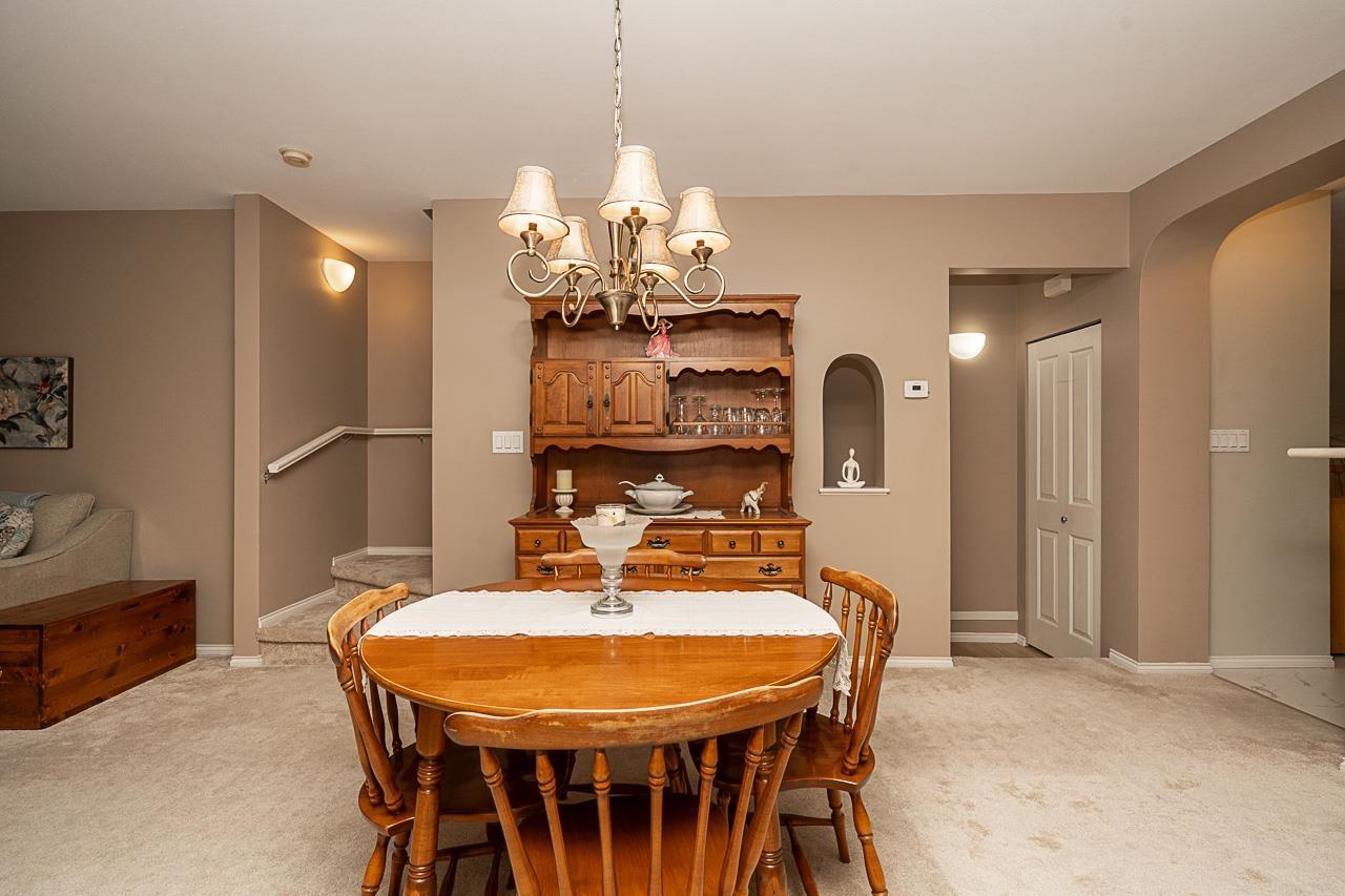 14 8775 161 Street Property Photo 12