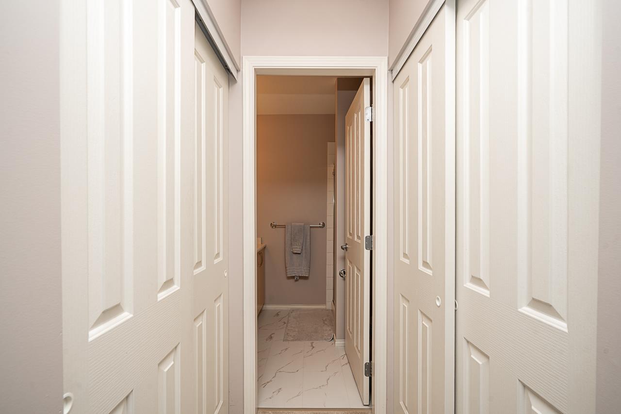 14 8775 161 Street Property Photo 22