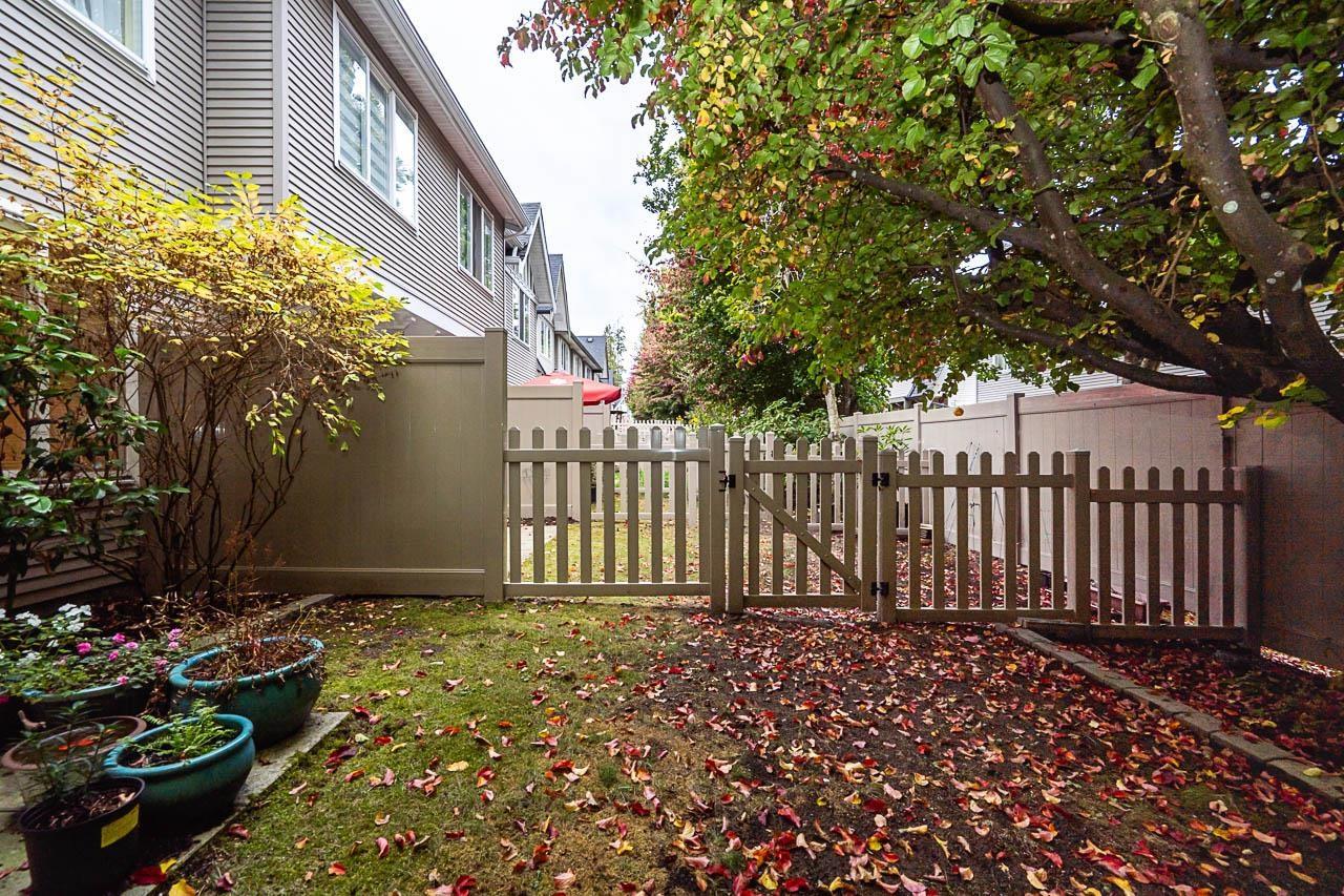 14 8775 161 Street Property Photo 30