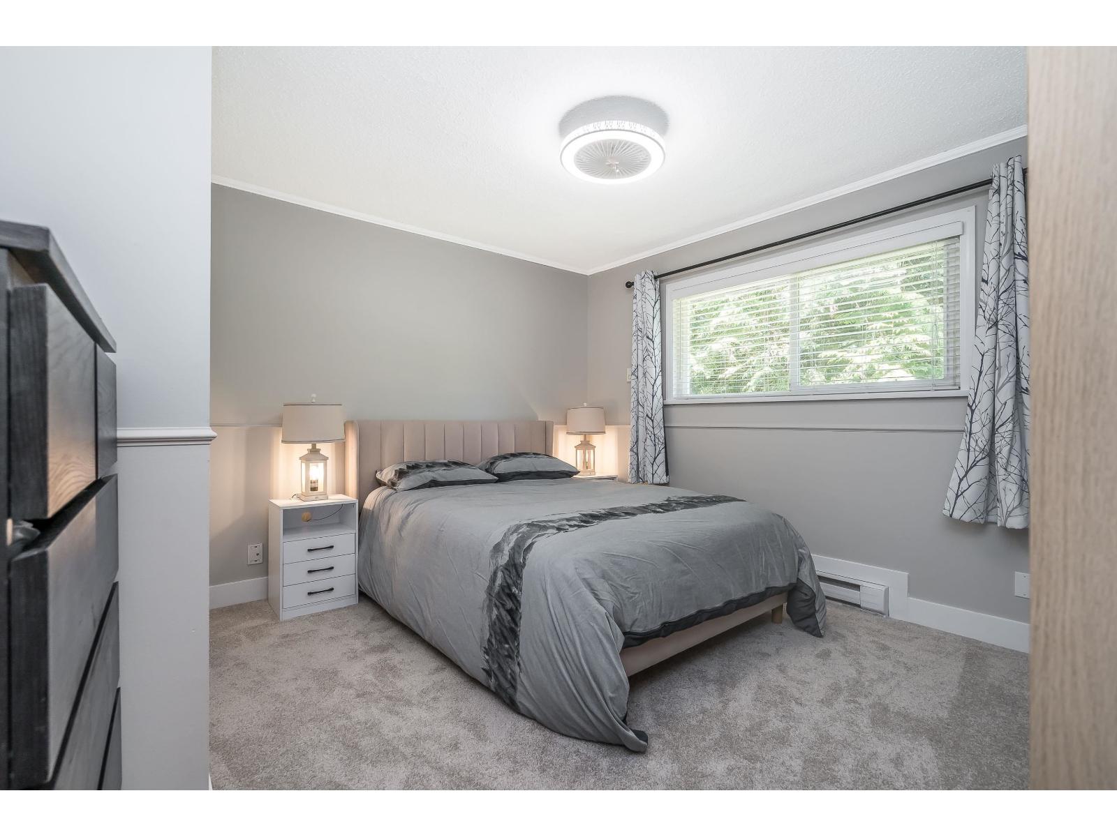 34898 Laburnum Avenue Property Photo 14