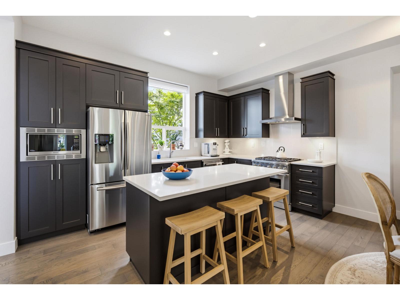 2111 165b Street Property Photo 10