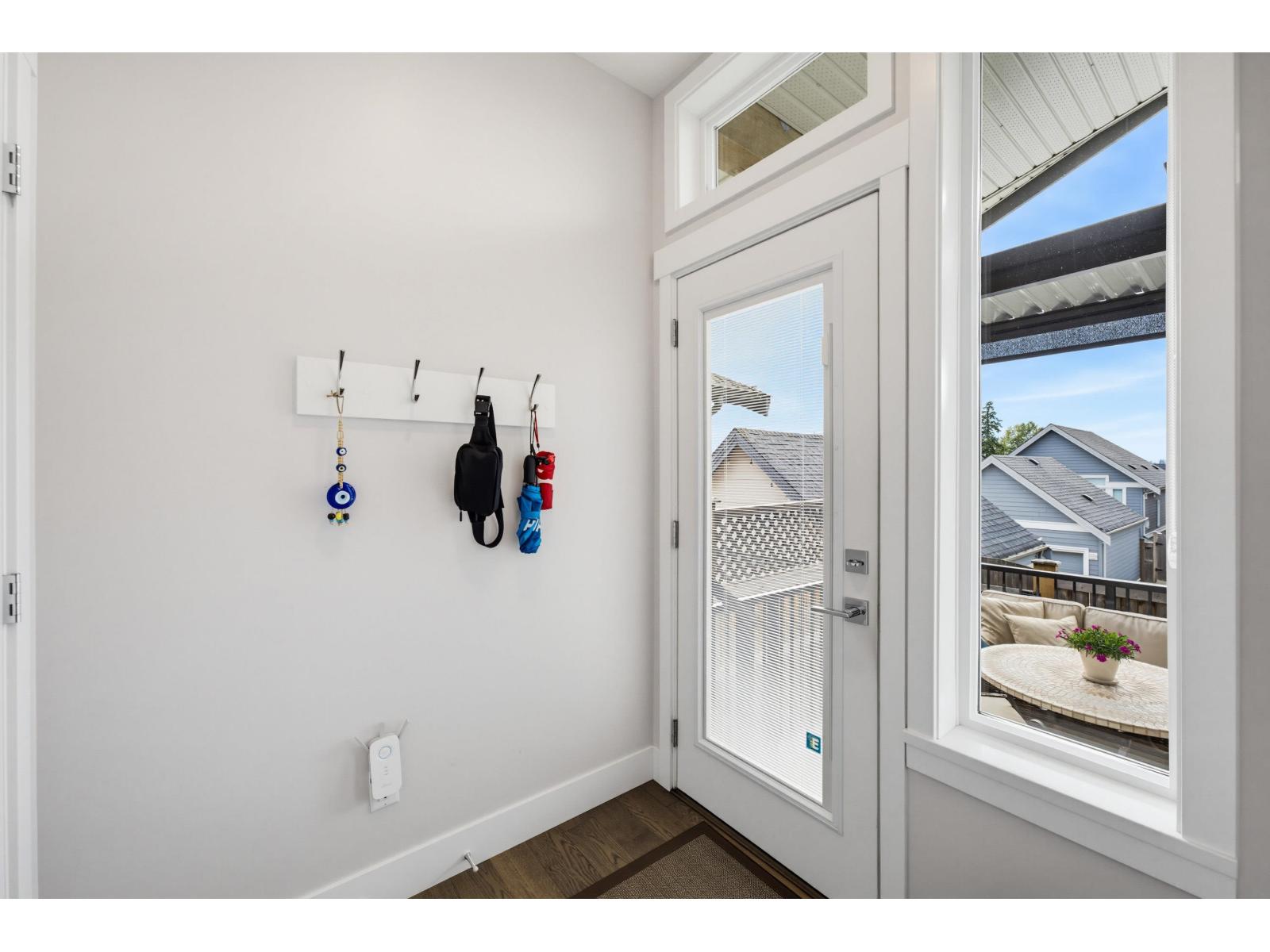 2111 165b Street Property Photo 14