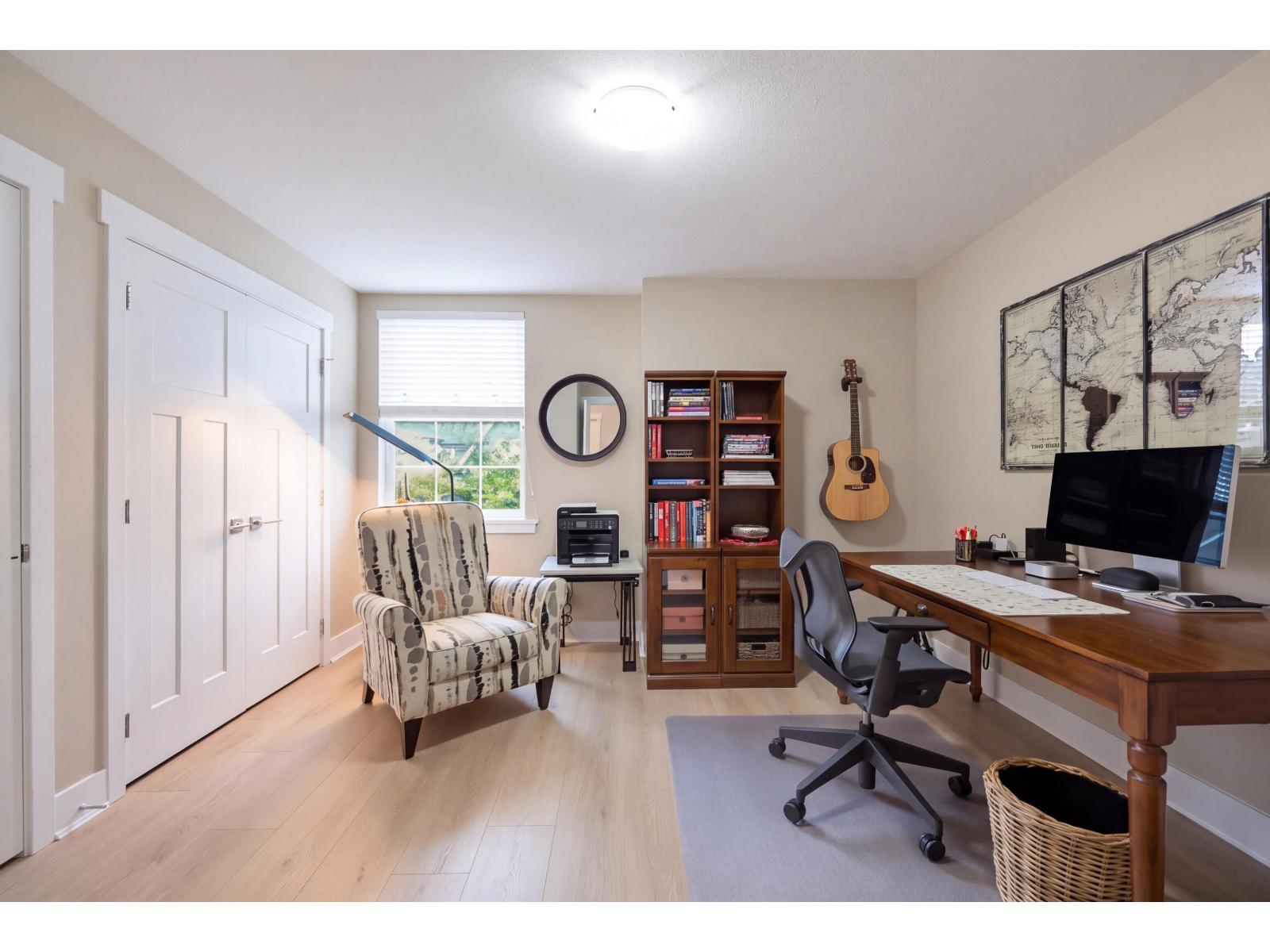 2111 165b Street Property Photo 30
