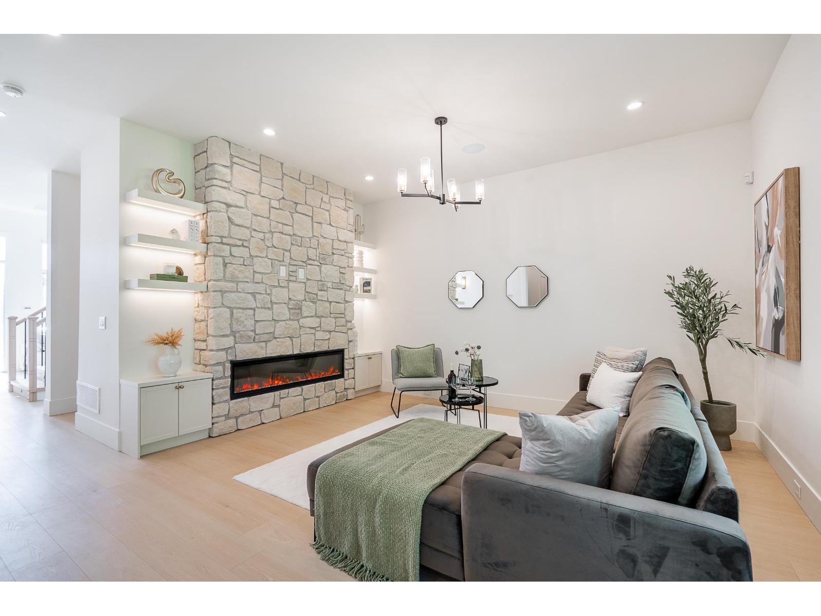 16908 1 Avenue Property Photo 7