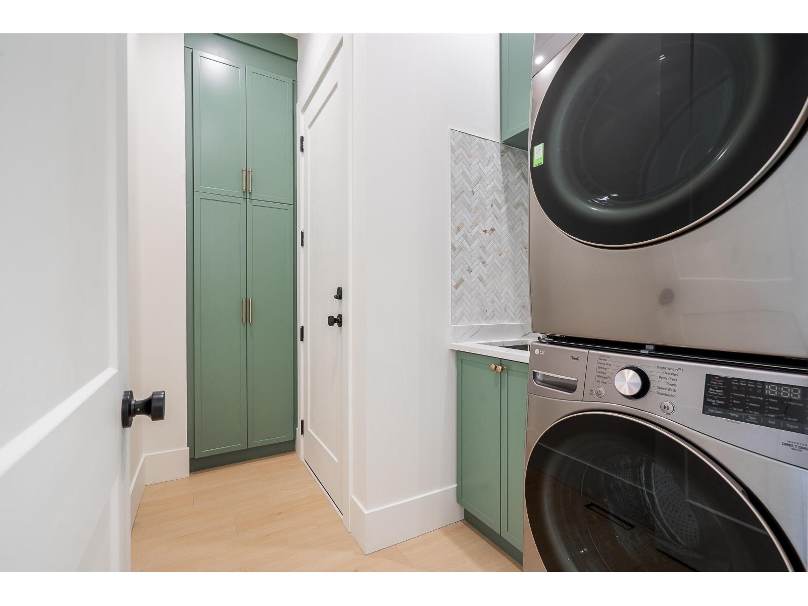16908 1 Avenue Property Photo 14