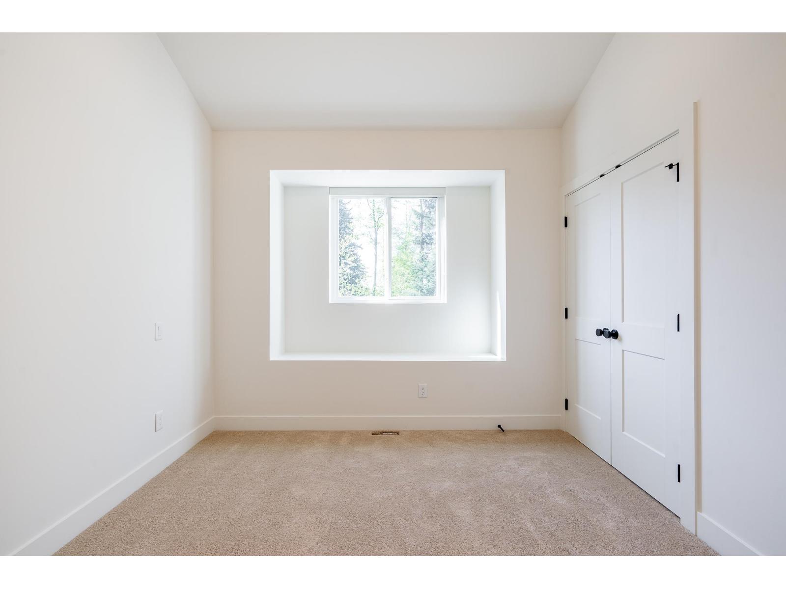 16908 1 Avenue Property Photo 25