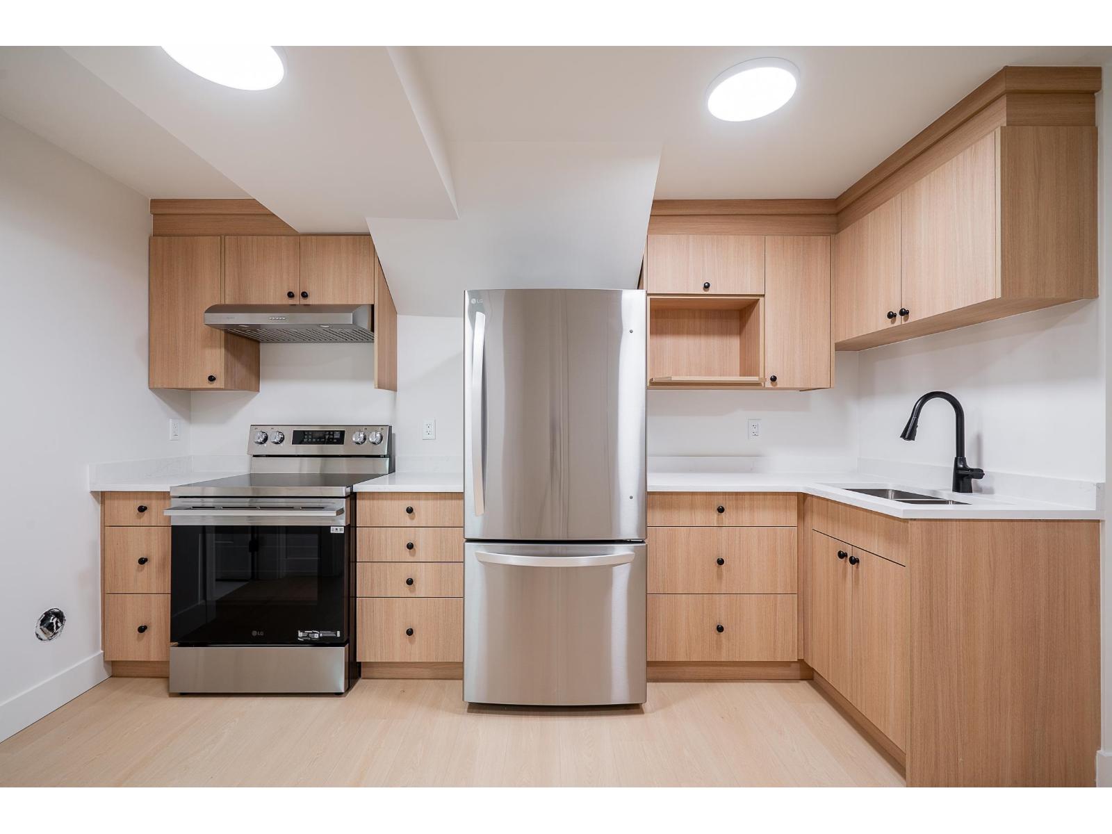 16908 1 Avenue Property Photo 30