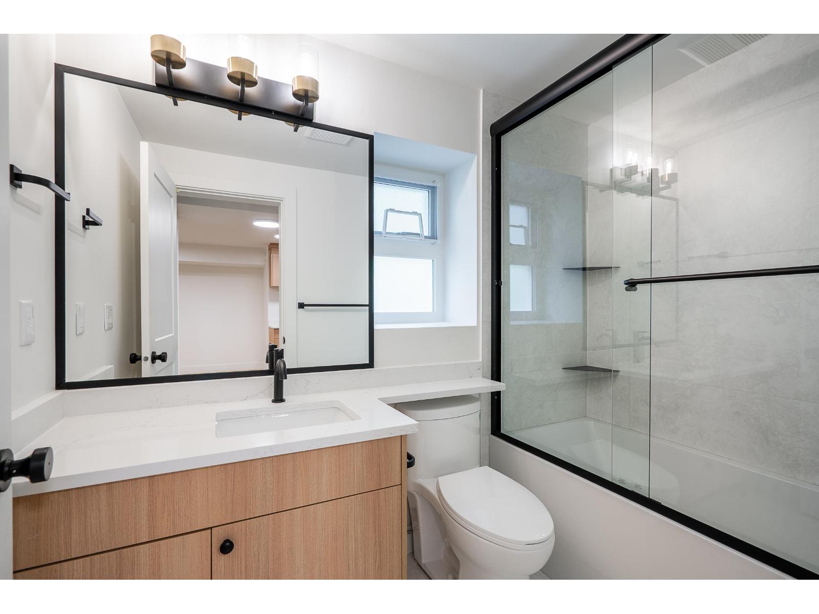16908 1 Avenue Property Photo 36