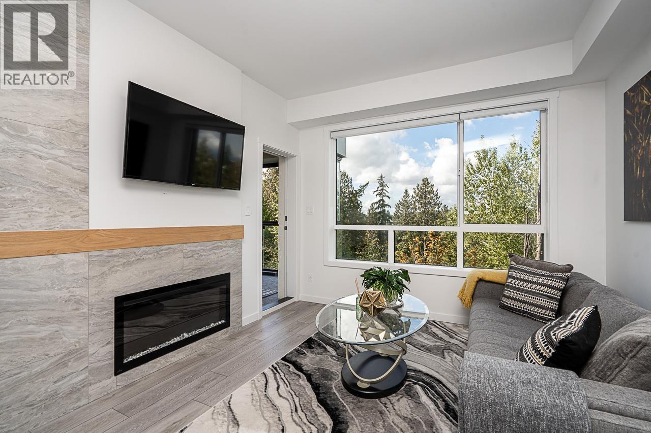 315 11641 227 Street Property Photo 1