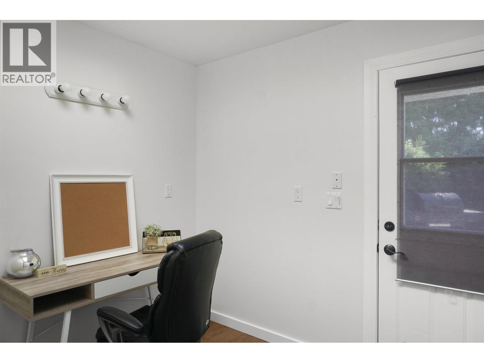 10 Skeena Street Property Photo 10