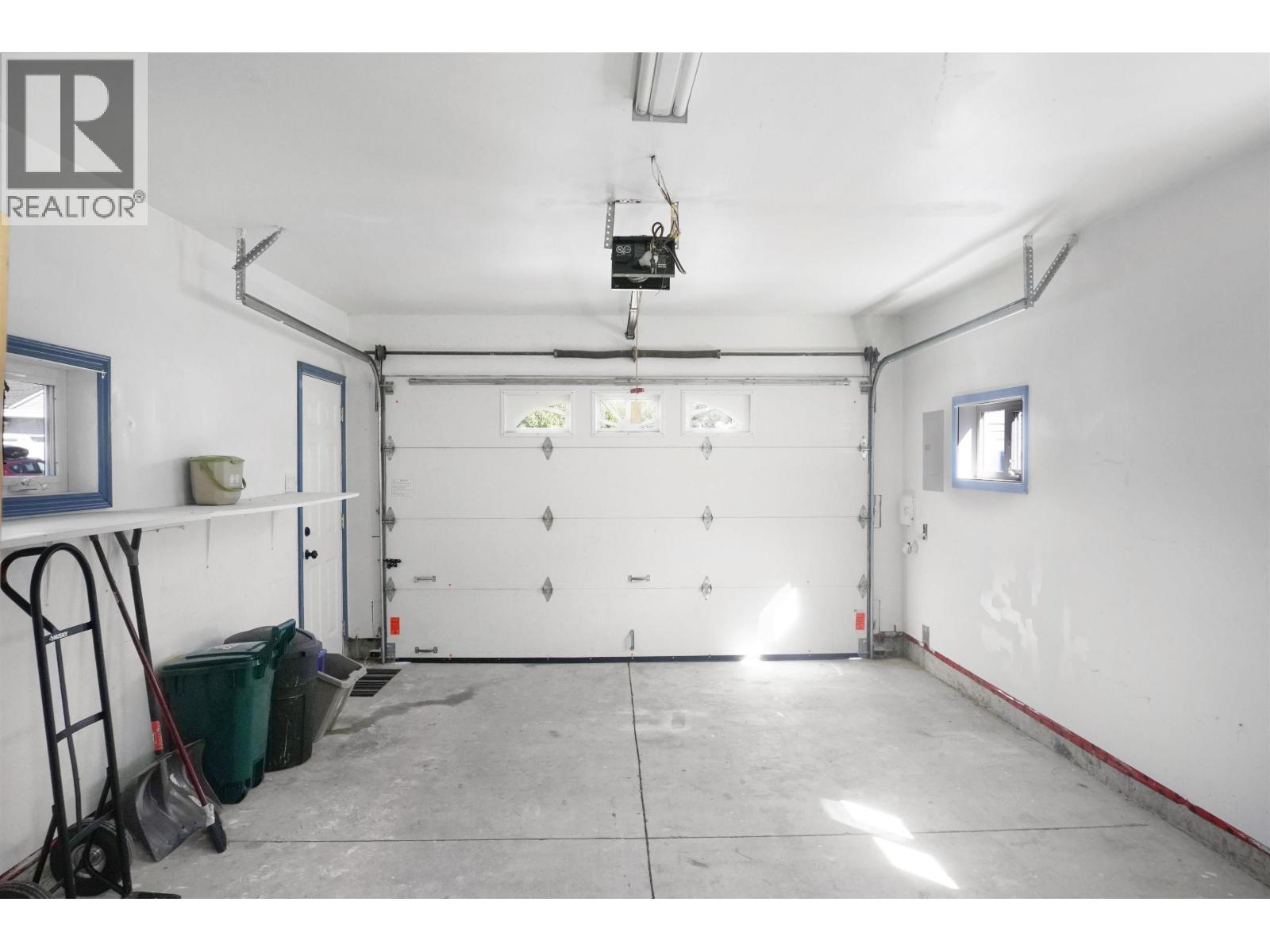 10 Skeena Street Property Photo 12