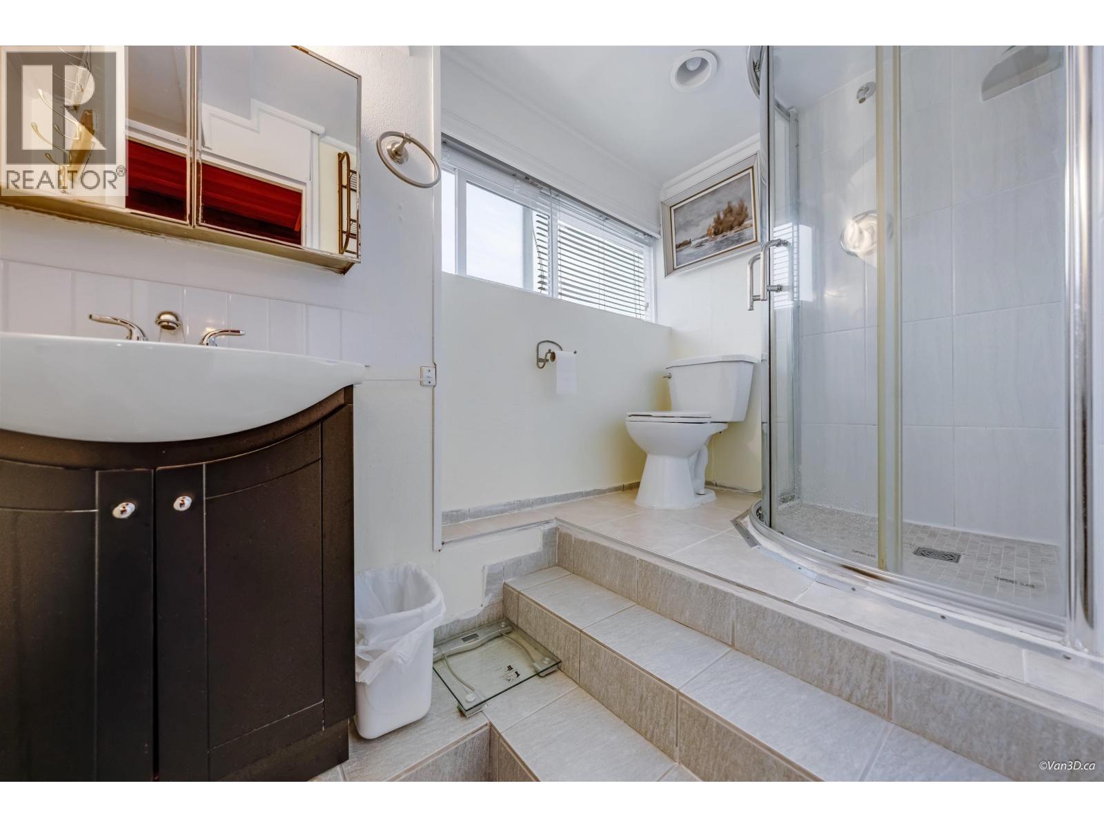 4646 Charlotte Court Property Photo 18