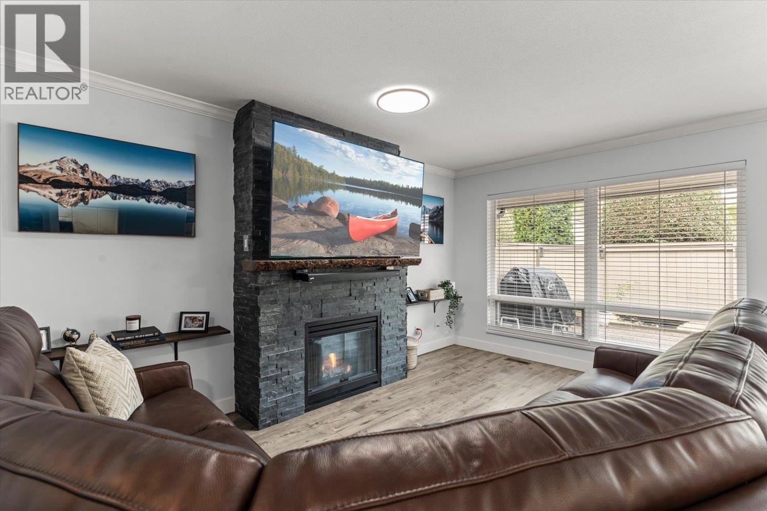 61 11737 236 Street Property Photo 5