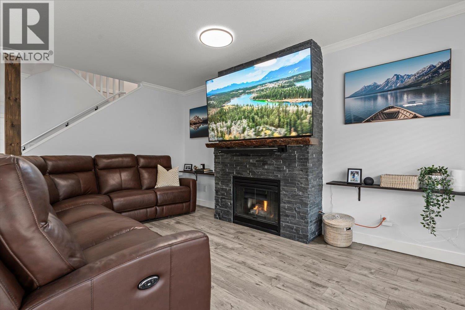 61 11737 236 Street Property Photo 6