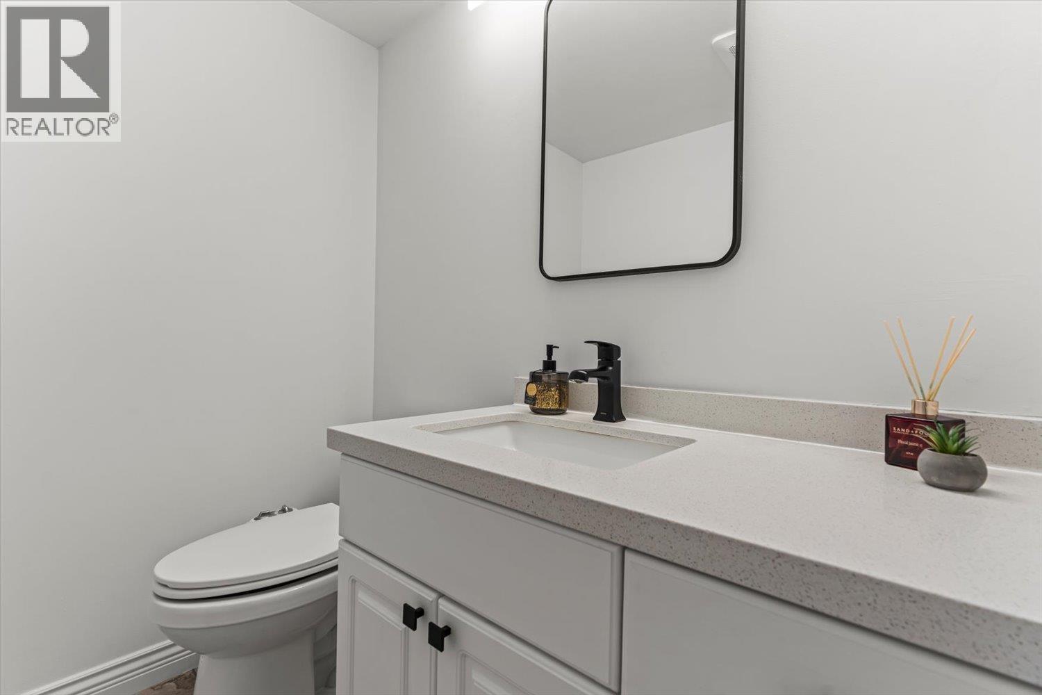 61 11737 236 Street Property Photo 16