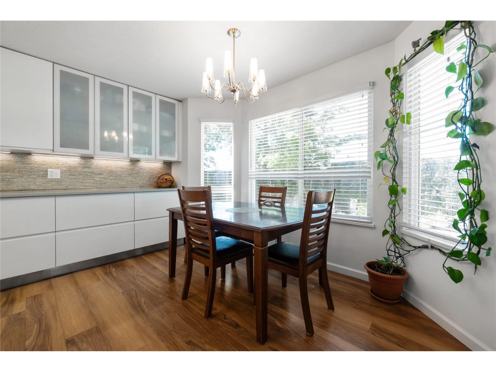 201 8972 Fleetwood Way Property Photo 5