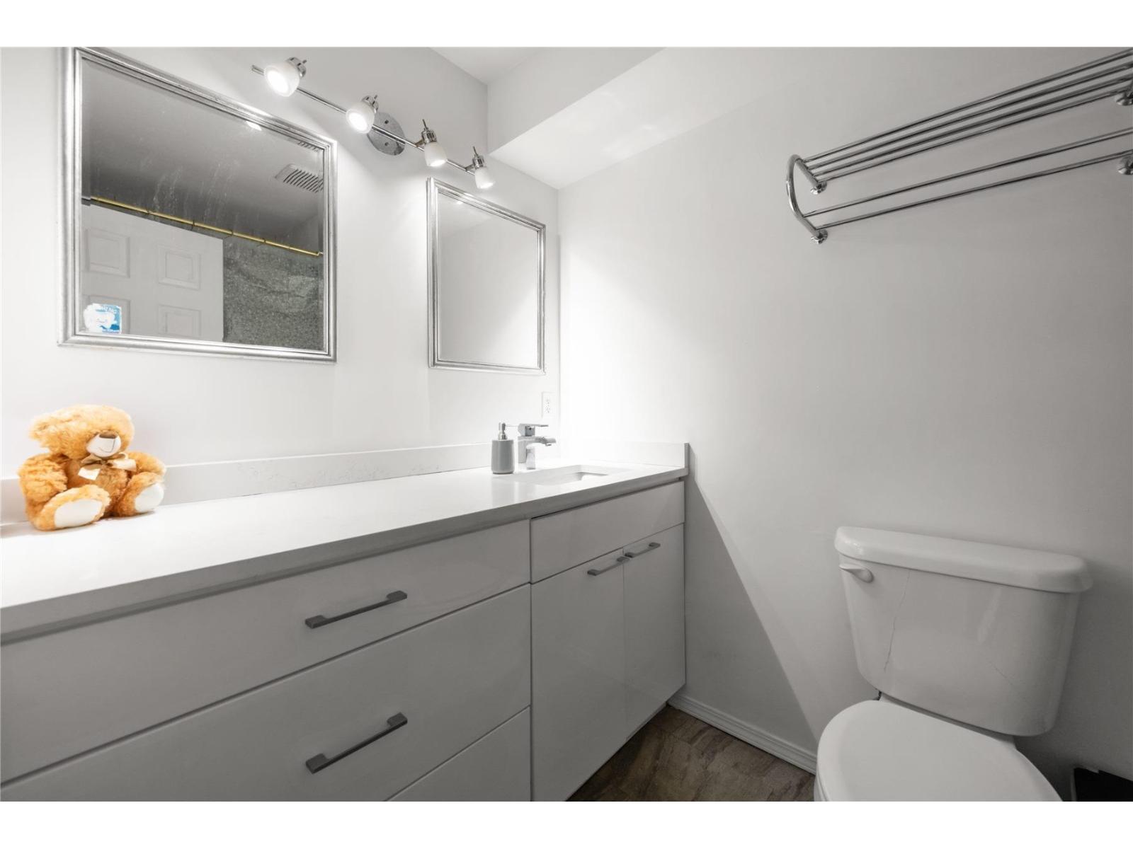 201 8972 Fleetwood Way Property Photo 13