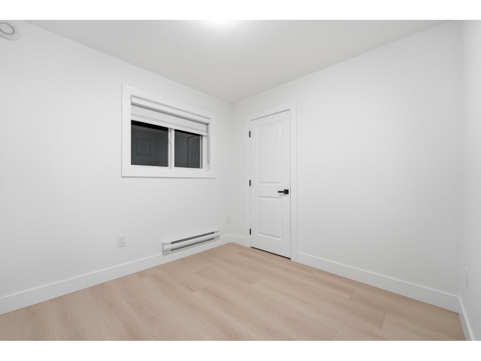2 9550 126 Street Property Photo 18