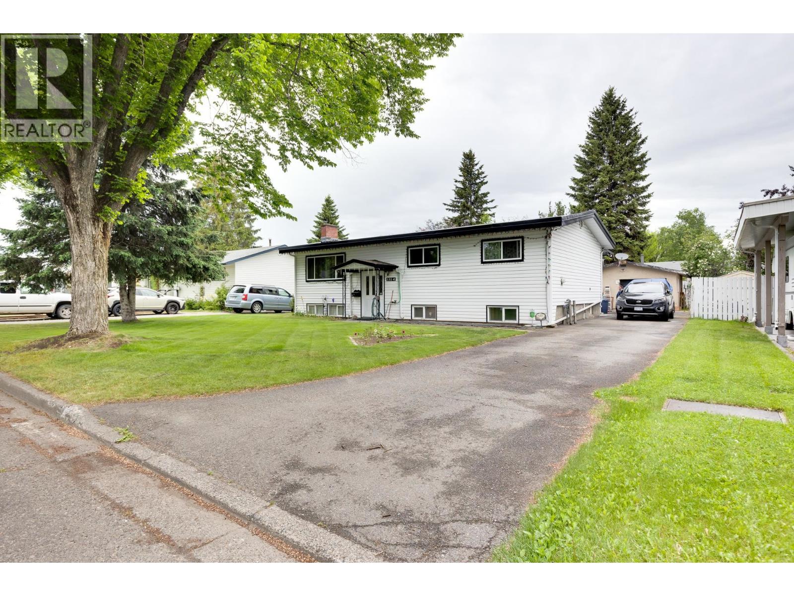 132 MCKENZIE AVENUE