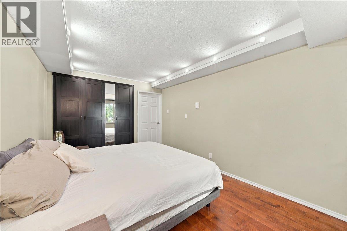 5 1240 Falcon Drive Property Photo 30