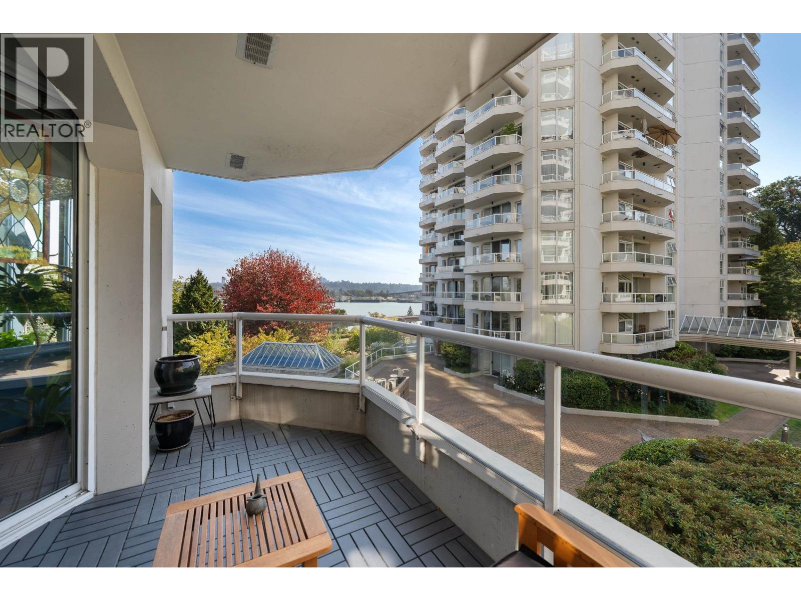506 71 Jamieson Court Property Photo 18