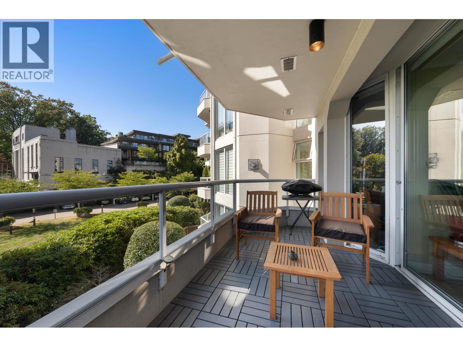 506 71 Jamieson Court Property Photo 19