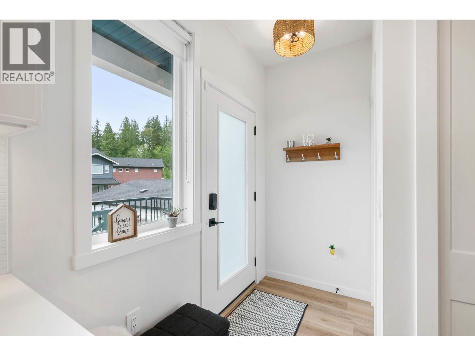 25097 112 Avenue Property Photo 6