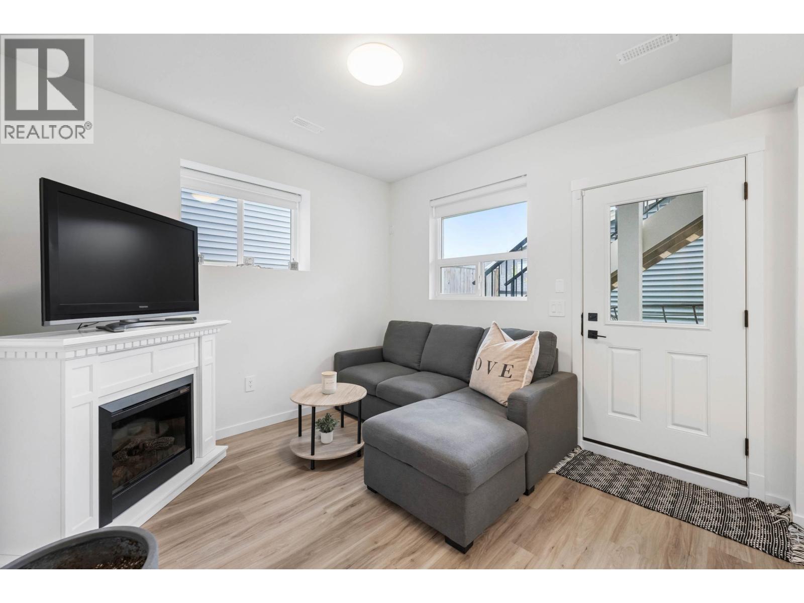 25097 112 Avenue Property Photo 25