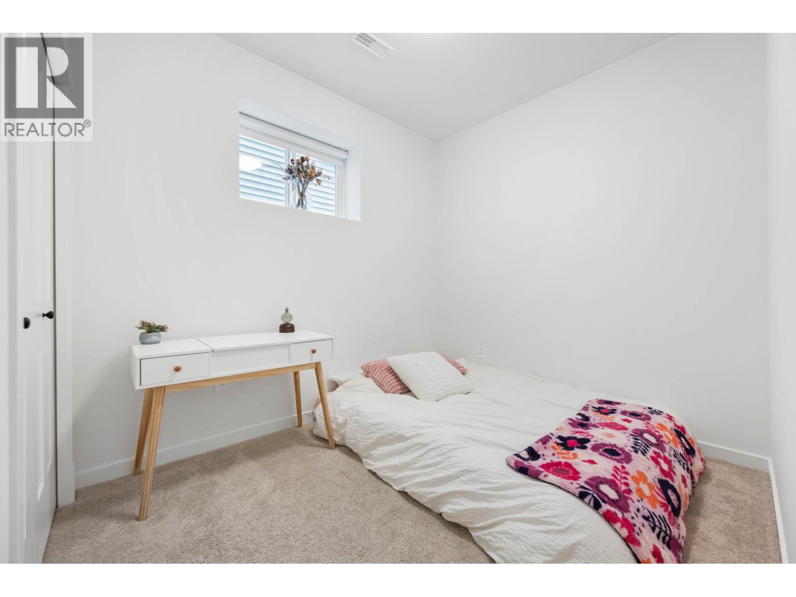 25097 112 Avenue Property Photo 28