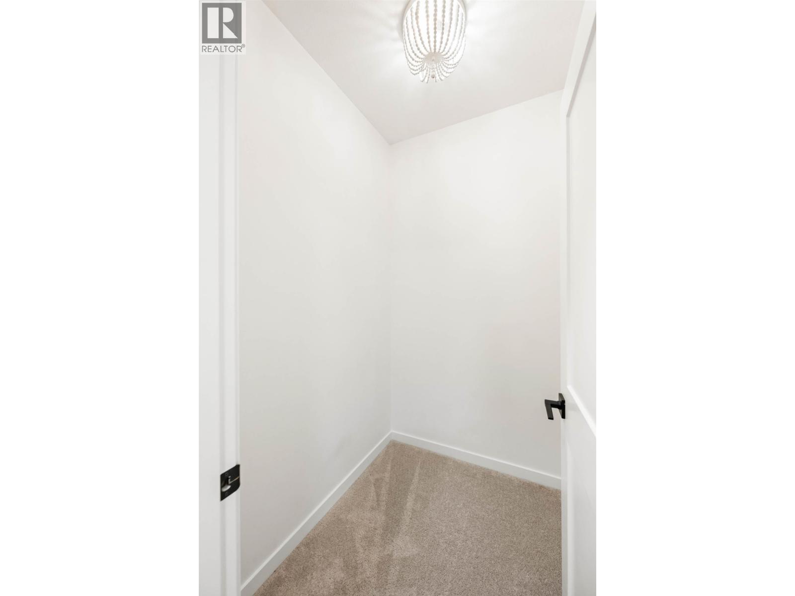 25097 112 Avenue Property Photo 31