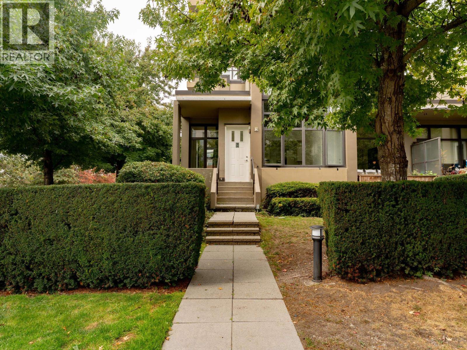 Th10 2355 Madison Avenue Property Photo 1