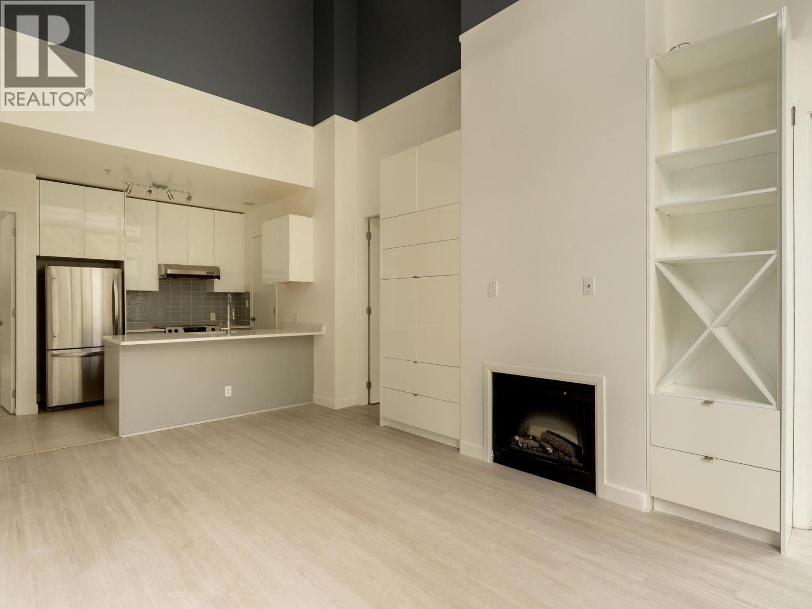 Th10 2355 Madison Avenue Property Photo 7