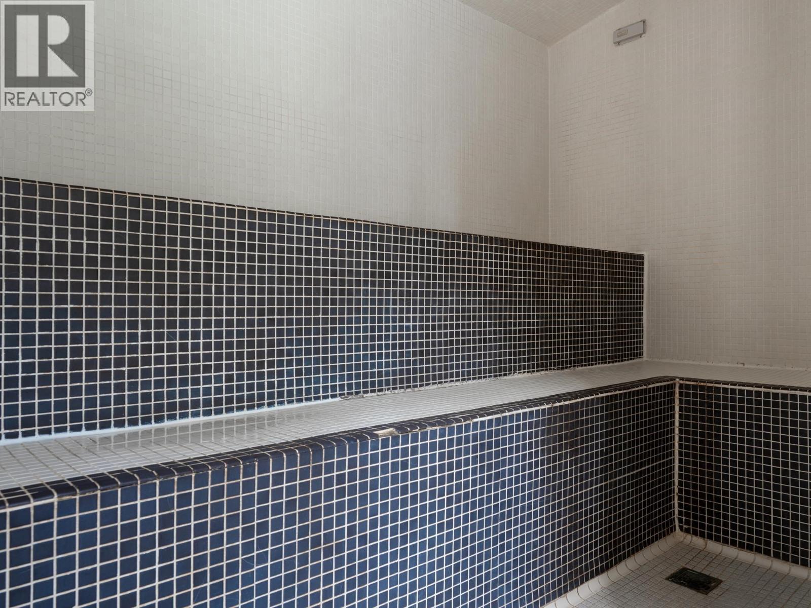 Th10 2355 Madison Avenue Property Photo 35