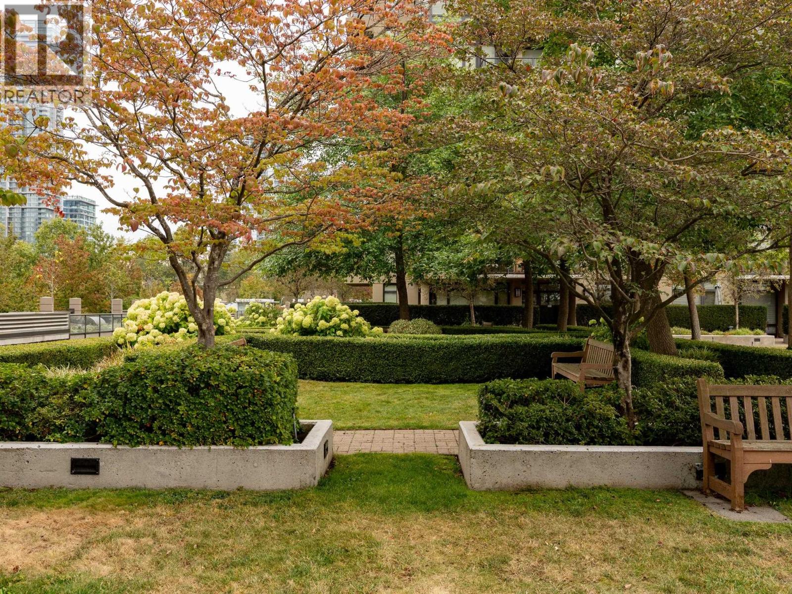 Th10 2355 Madison Avenue Property Photo 36