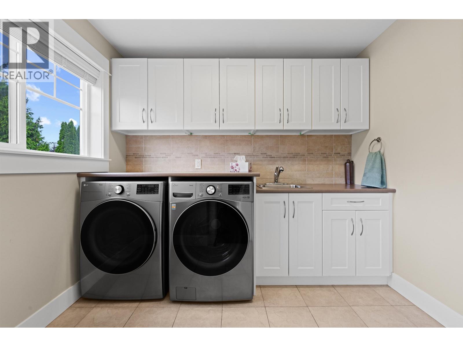 6191 Winch Street Property Photo 21