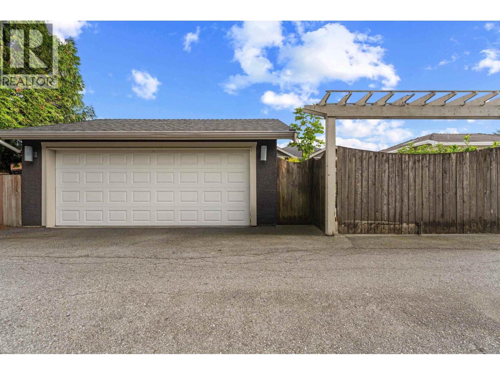 6191 Winch Street Property Photo 32