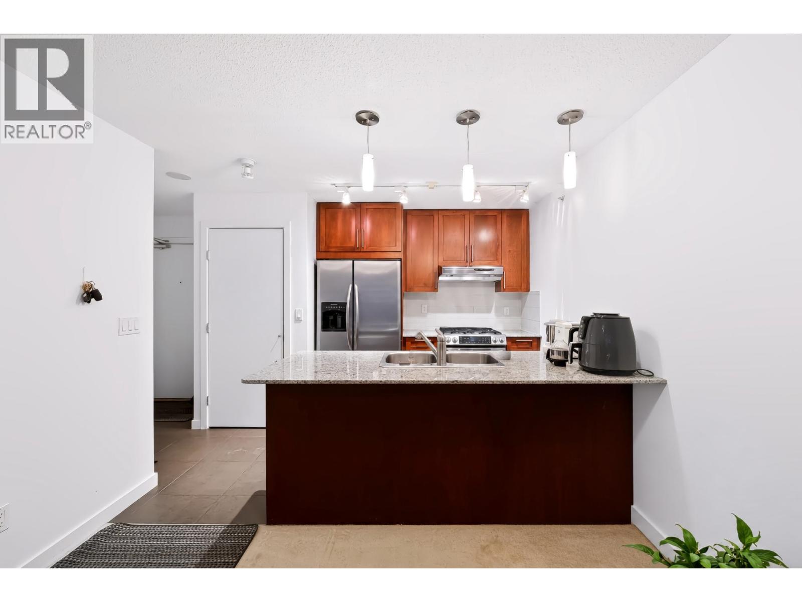 2508 7088 Salisbury Avenue Property Photo 11