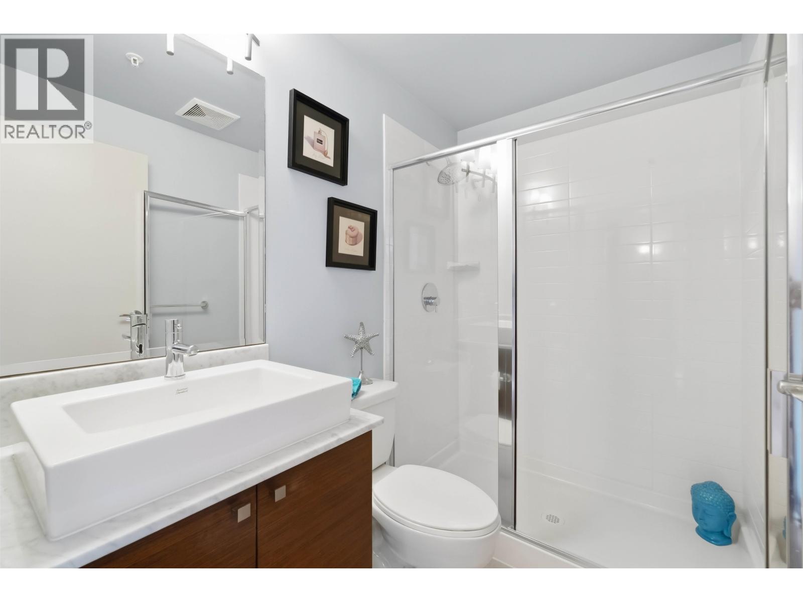 1802 400 Capilano Road Property Photo 13