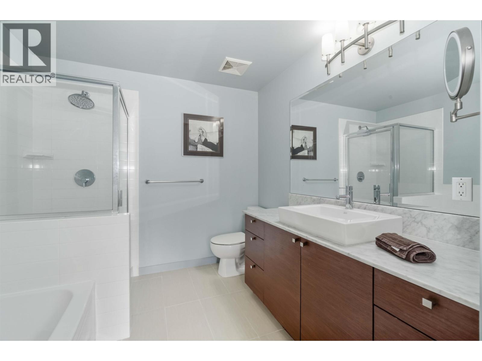 1802 400 Capilano Road Property Photo 20