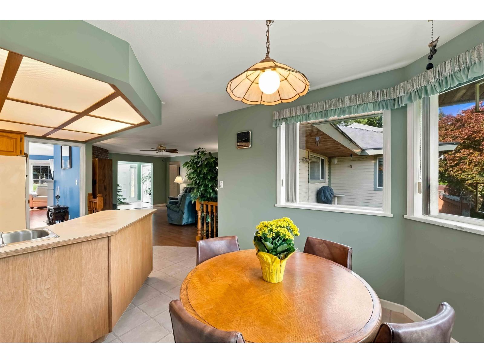 10536 Birchtree Grove Property Photo 15